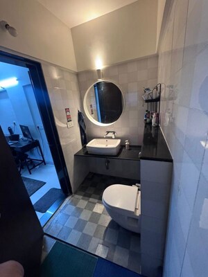 Team Area in 2 BHK Apartment at Yashodhan, Sadashiv Peth – for Sale