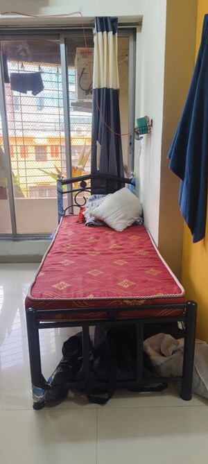 Bedroom in  Pg at ISA Royal Palace, Prabhadevi – for Rent