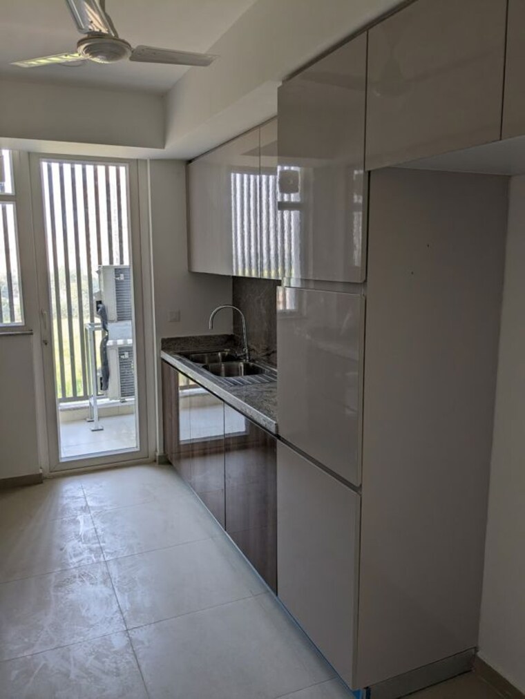 Kitchen, emaar-palm-hills 3.5 Bedroom 1450 Sq.Ft. Apartment In Sector 77 Gurgaon 10407707
