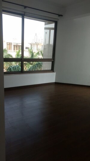 Room in 4 BHK Apartment at SS Hibiscus, Sector 50 – for Rent