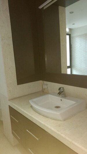 Bathroom in 4 BHK Apartment at SS Hibiscus, Sector 50 – for Rent