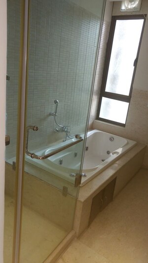 Bathroom in 4 BHK Apartment at SS Hibiscus, Sector 50 – for Rent