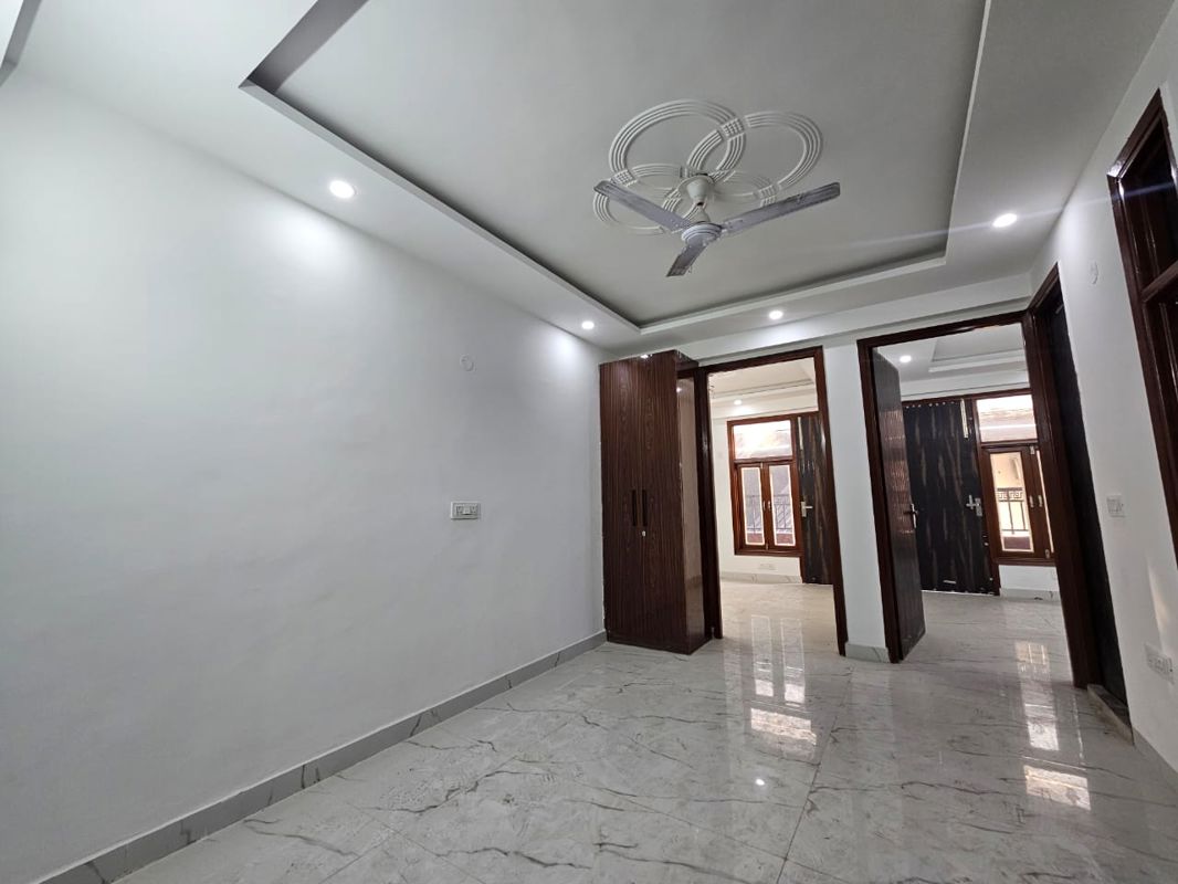 2 BHK Builder Floor For Sale in Saket