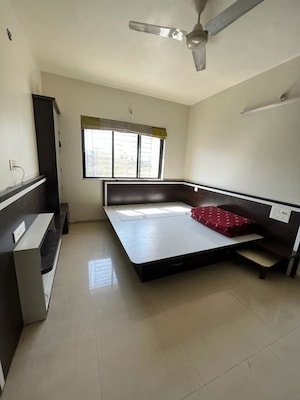 Master Bedroom in 2 BHK Apartment at Bhusari Colony – for Rent