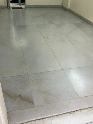 Bathroom in 1.5 BHK Apartment at Navjivan Colony, Mahim – for Rent