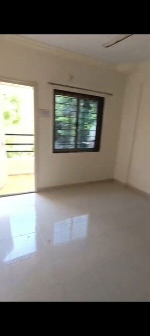 Room in 2 BHK Apartment at Warje Malvadi – for Rent