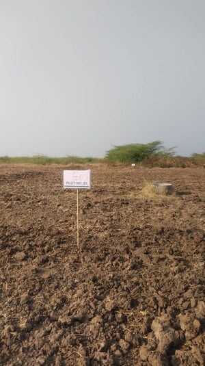 Plot Area in  Plot at Kamgar Putala Vasahat – for Sale