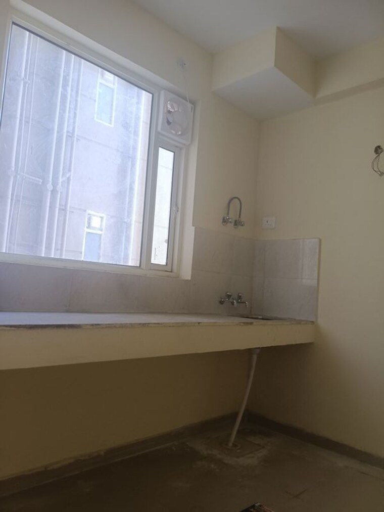 Kitchen, pyramid-midtown 2 Bedroom 600 Sq.Ft. Apartment In Sector 59 Gurgaon 10407832