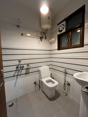 Bathroom in 1 BHK Apartment at Saket – for Rent