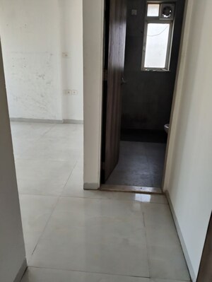 Room in 2 BHK Apartment at Ashar Maple Heights, Mulund West – for Rent