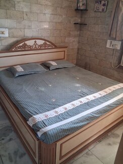 2 BHK Apartment For Rent in Marathon Cosmos