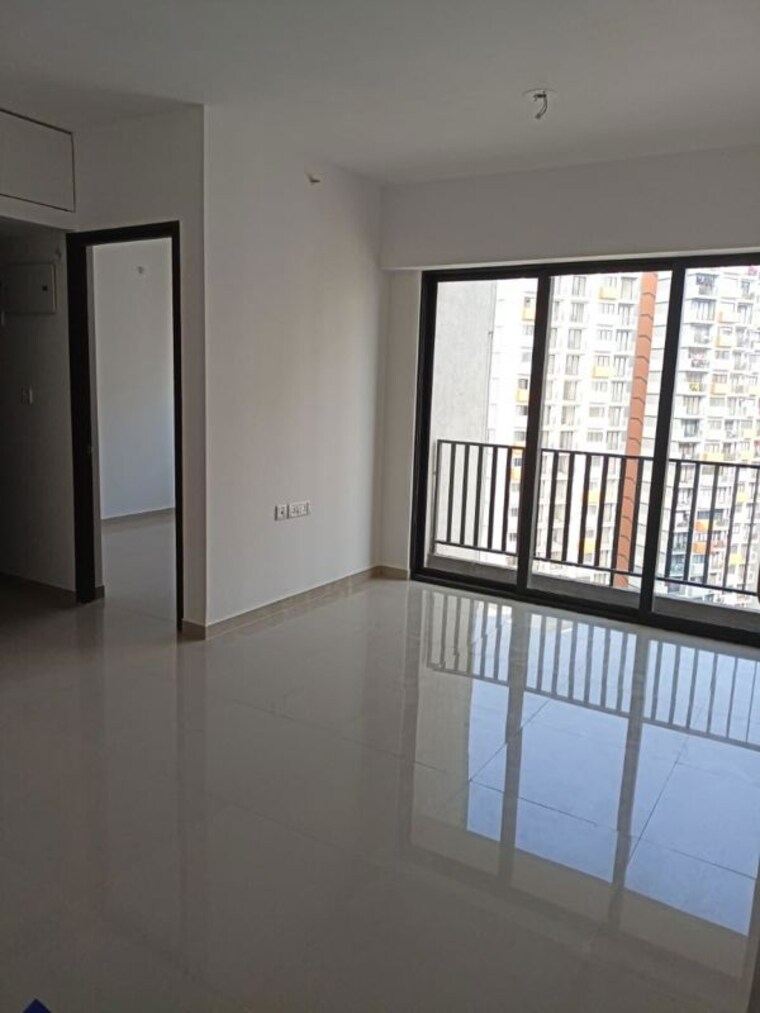 Room, shapoorji-pallonji-joyville-virar-phase-5 1 Bedroom 437 Sq.Ft. Apartment In Virar West Palghar 10407891