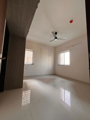 Room in 3 BHK Apartment at My Home Tridasa, Tellapur – for Rent