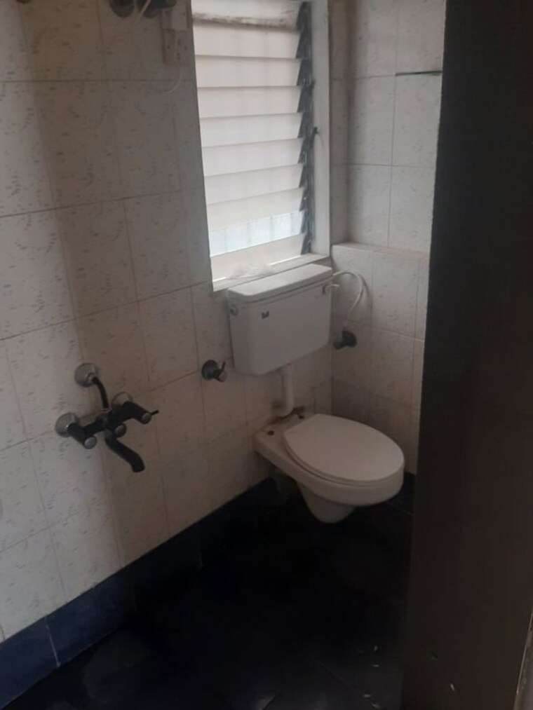 Bathroom, hdil-dheeraj-jamuna 1 Bedroom 425 Sq.Ft. Apartment In Malad West Mumbai 10407938