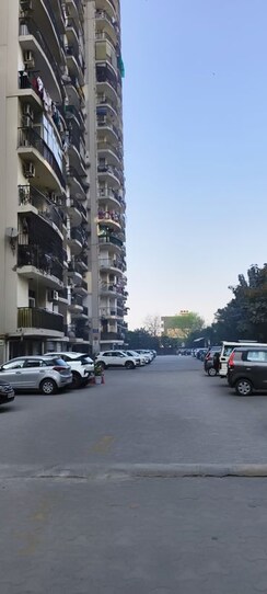 3 BHK + Store Room Apartment For Rent in Gaur Valerio