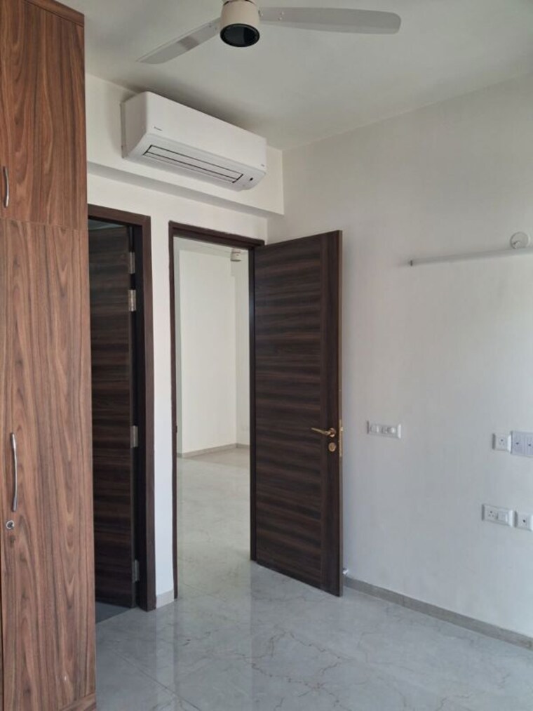 Room, smart-world-orchard 2.5 Bedroom 1206 Sq.Ft. Apartment In Sector 61 Gurgaon 10407943