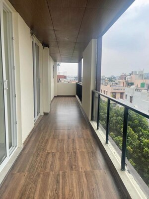 Building Lobby in 3 BHK Builder Floor at Dlf Cyber City – for Rent
