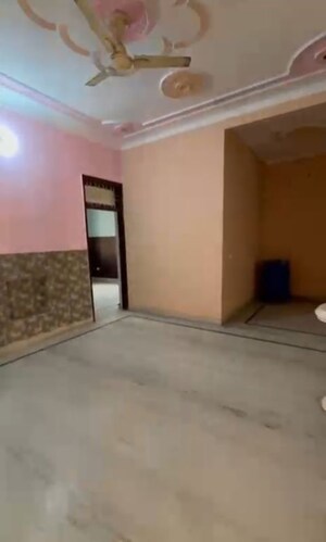 Room in 2 BHK Independent House at Sector 9 – for Rent