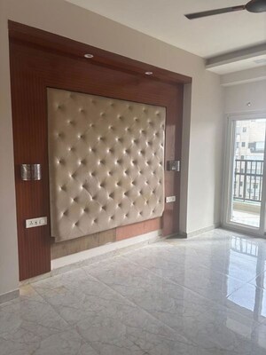Room in 3 BHK Apartment at Gulshan GC Grand, Vaibhav Khand – for Rent