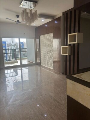 Room in 3 BHK Apartment at Gulshan GC Grand, Vaibhav Khand – for Rent