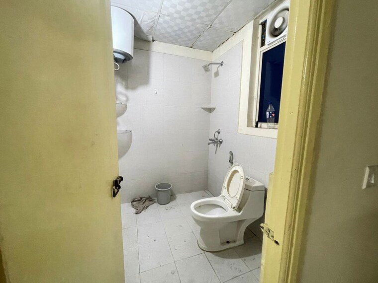 Bathroom, pyramid-midtown 2 Bedroom 594 Sq.Ft. Apartment In Sector 59 Gurgaon 10407988