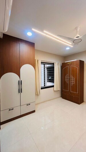 Room in 3 BHK Apartment at GHR Titania, Kondapur – for Rent