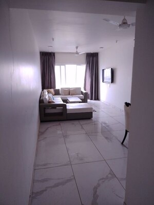 2.5 BHK Apartment For Rent in Bharat Optimus, Malad West
