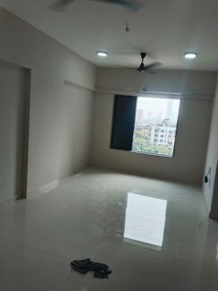 2 BHK + Extra Room Apartment For Rent in Dadar West