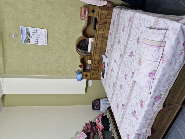 Bedroom, kharar mohali road 4 Bedroom 100 Sq.Yd. Independent House In Kharar Mohali Road Kharar 10408031