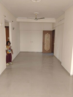 Room in 2 BHK Apartment at Agar Bazar – for Rent
