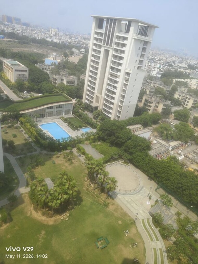 Garden, bestech-park-view-spa 4 Bedroom 3750 Sq.Ft. Apartment In Sector 47 Gurgaon 10408059