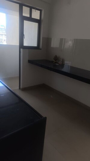 Room in 1 BHK Apartment at Mahindra Alcove, Chandivali – for Rent