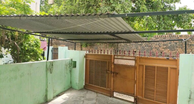 Exterior View, vibhuti khand 4 Bedroom 1600 Sq.Ft. Independent House In Vibhuti Khand Lucknow 10408042