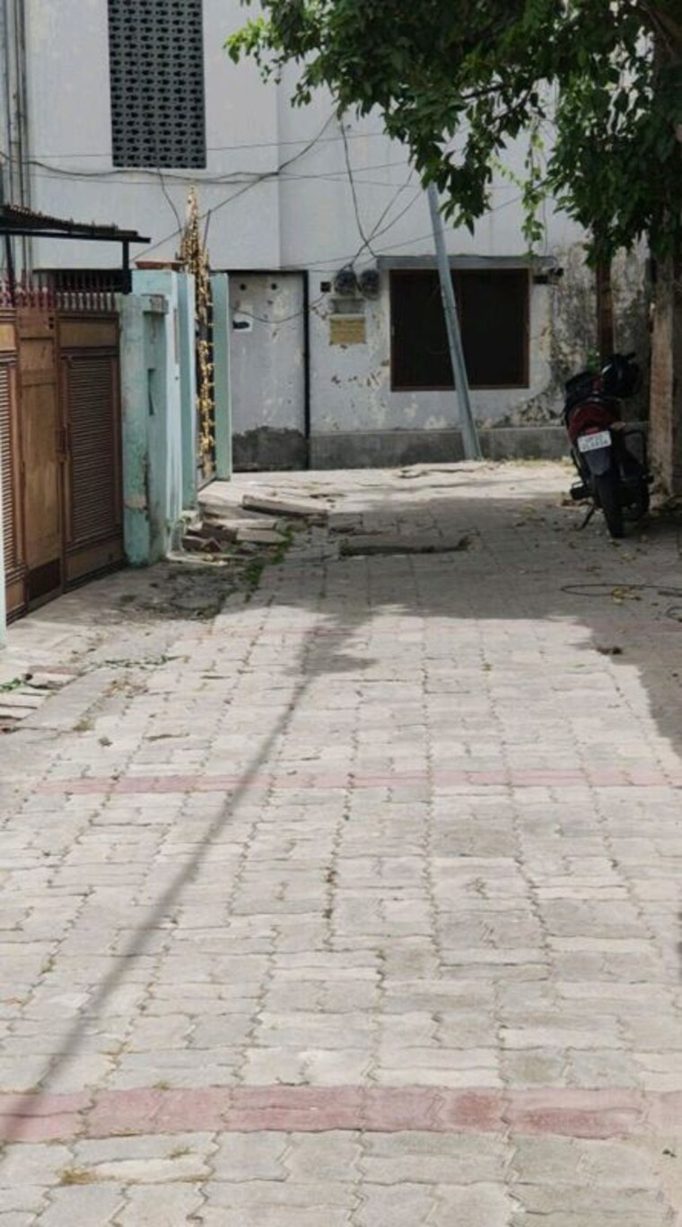 Exterior View, vibhuti khand 4 Bedroom 1600 Sq.Ft. Independent House In Vibhuti Khand Lucknow 10408042