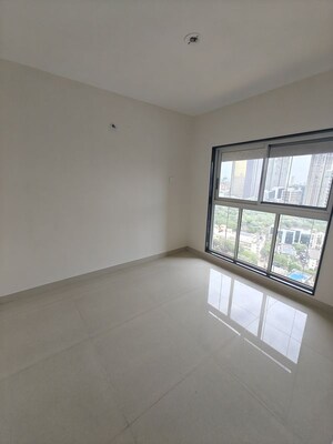 Room in 2 BHK Apartment at Worli – for Rent