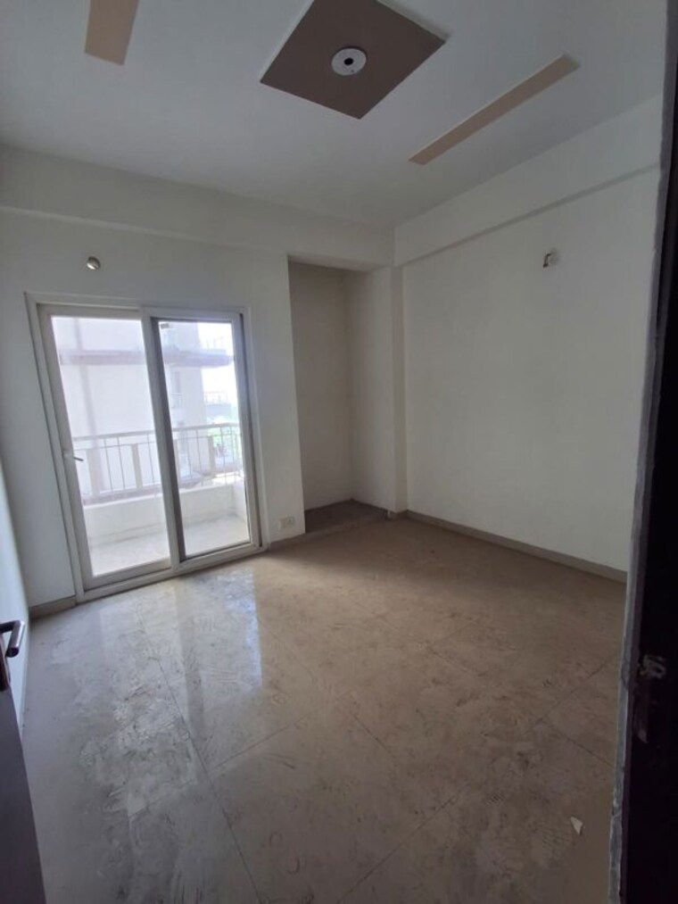 Room, amrapali dream valley 3 Bedroom 1380 Sq.Ft. Apartment In Amrapali Dream Valley Greater Noida 10408092