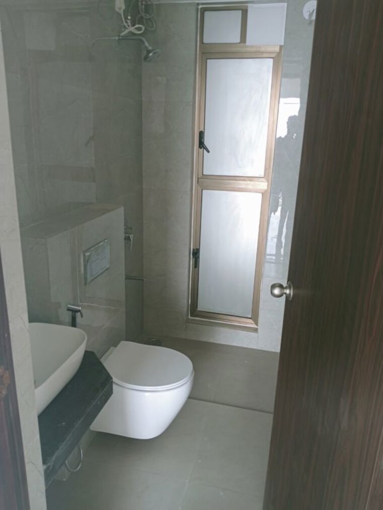 Bathroom, raymond-realty-phase-ii 2 Bedroom 675 Sq.Ft. Apartment In Pokhran Road No Two Thane 10408084