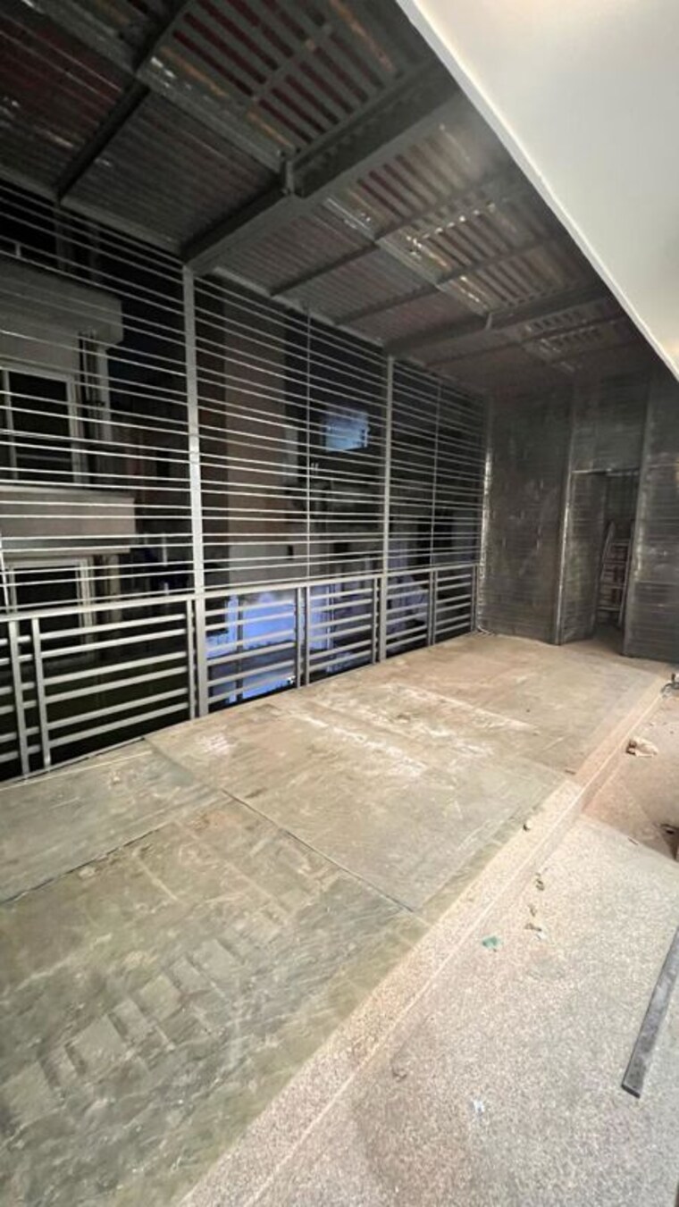 Room, greater kailash i 4 Bedroom 4000 Sq.Ft. Apartment In Greater Kailash I Delhi 10408108