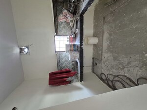Staircase in 2.5 BHK Apartment at Mayur Vihar – for Rent