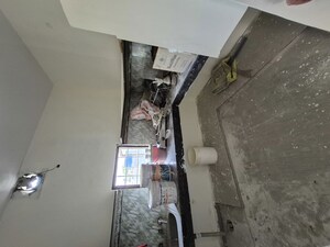 Staircase in 2.5 BHK Apartment at Mayur Vihar – for Rent