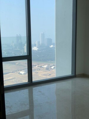 Room in 3 BHK Apartment at Piramal Mahalaxmi Central Tower, Mahalaxmi – for Rent