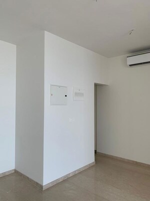Room in 3 BHK Apartment at Piramal Mahalaxmi Central Tower, Mahalaxmi – for Rent