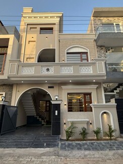 4 BHK + Extra Room,Store Room Independent House For Sale in Sunny Enclave