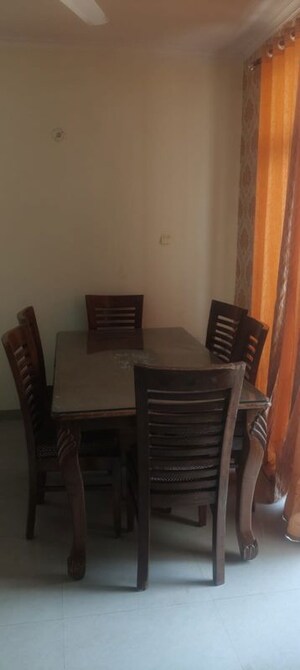 Staircase in 3 BHK Apartment at Omaxe R2, Gomti Nagar – for Rent