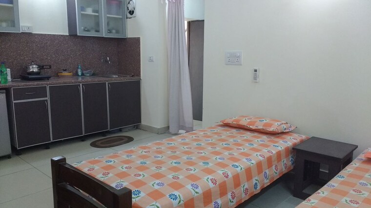 Bedroom, saket Studio 340 Sq.Ft. Apartment In Saket Delhi 10408144