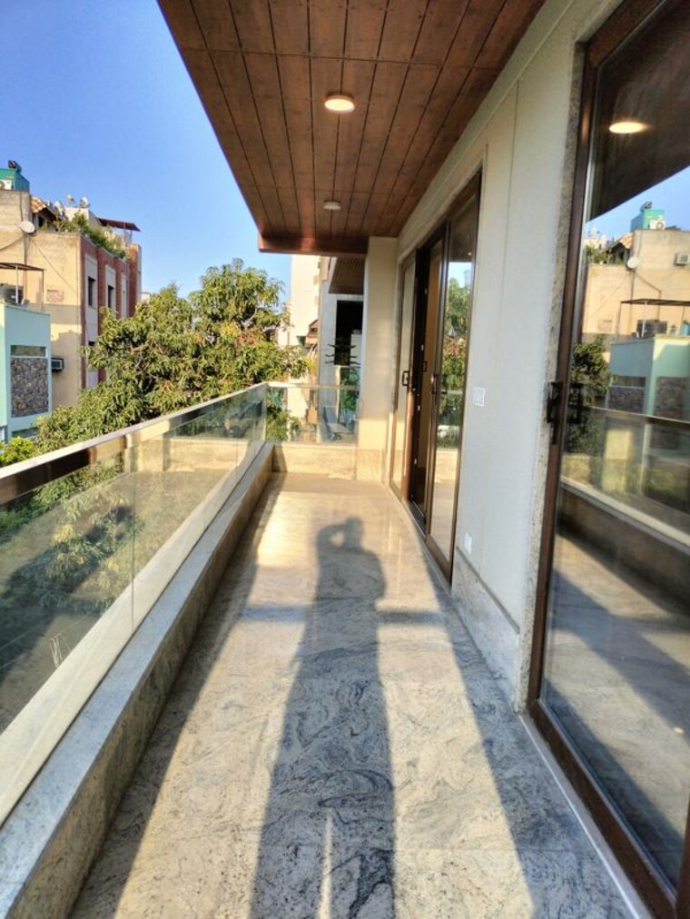 Balcony, greater kailash i 5 Bedroom 5000 Sq.Ft. Independent House In Greater Kailash I Delhi 10408171