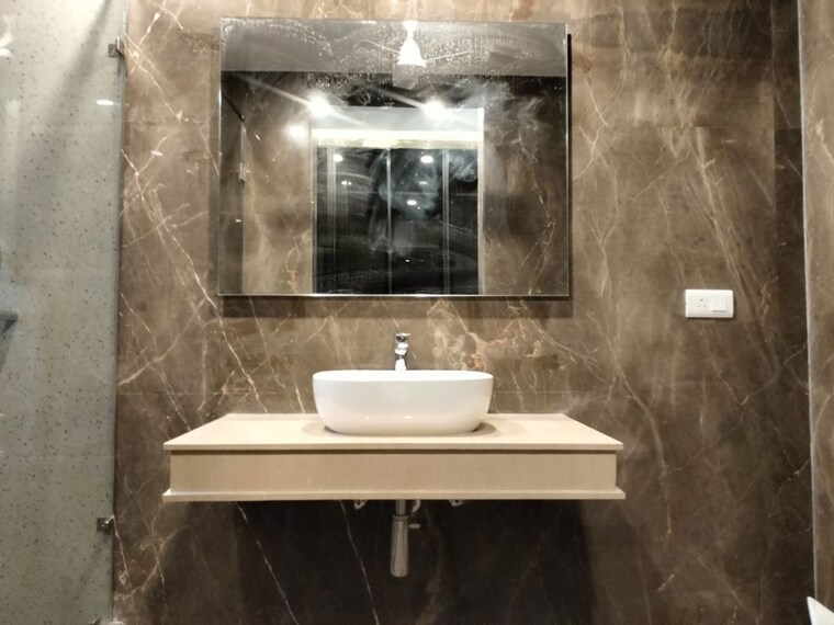 Bathroom, greater kailash i 5 Bedroom 5000 Sq.Ft. Independent House In Greater Kailash I Delhi 10408171