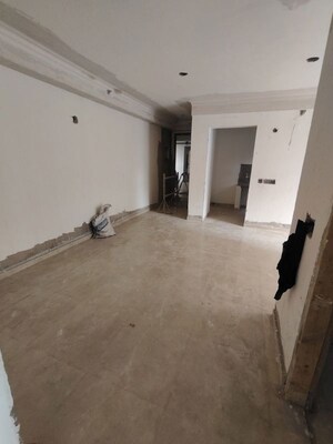 Room in 3 BHK Apartment at Omaxe Hazratganj Residency, Gomti Nagar – for Sale