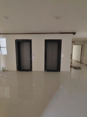 Room in 3 BHK Apartment at Omaxe Hazratganj Residency, Gomti Nagar – for Sale
