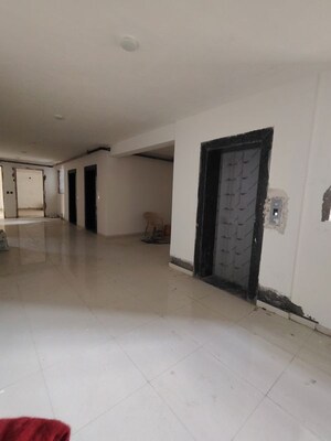 Room in 3 BHK Apartment at Omaxe Hazratganj Residency, Gomti Nagar – for Sale